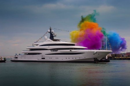 cloud 9 lauch super yacht colors