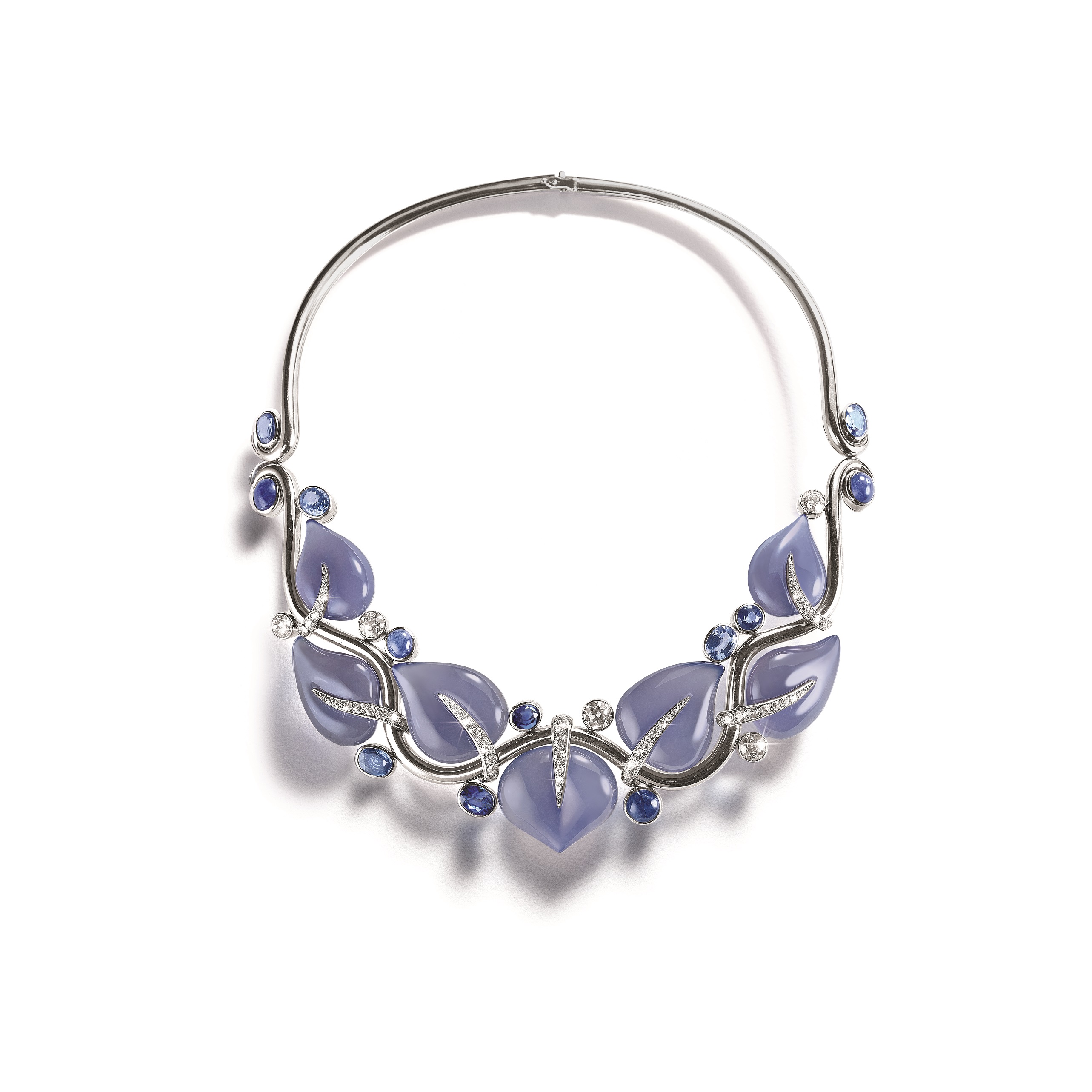 tefaf BELPERRON Leaves Necklace set with Carved Chalcedony and Sapphires