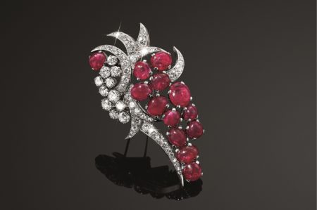 tefaf belperron vitage brooch ruby and diamonds